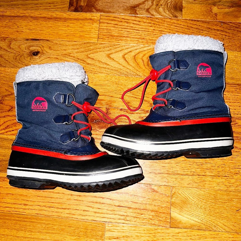 Sorel Yoot Pac Nylon Winter Boots.